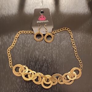 Paparazzi Golden Circle Necklace and Earring Set